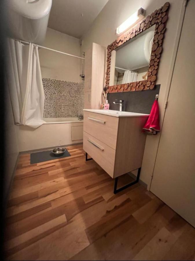 Appartement Pied Des Pistes Super Sauze Enchastrayes Exteriör bild
