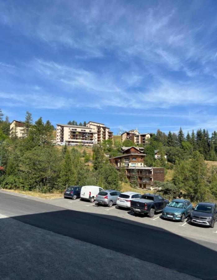 Appartement Pied Des Pistes Super Sauze Enchastrayes Exteriör bild